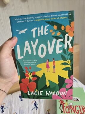 📚3/$10 The Layover Paperback Novel